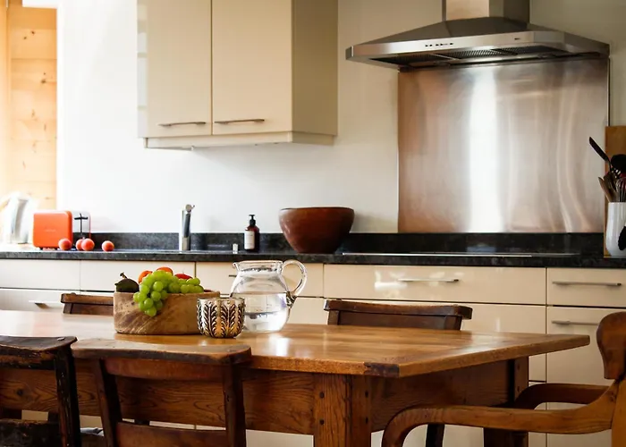 Duplex W Sauna Within The Residence *